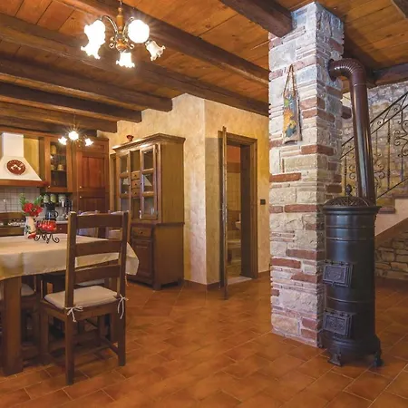 Holiday home 3 Bedroom Stunning In Vrsar